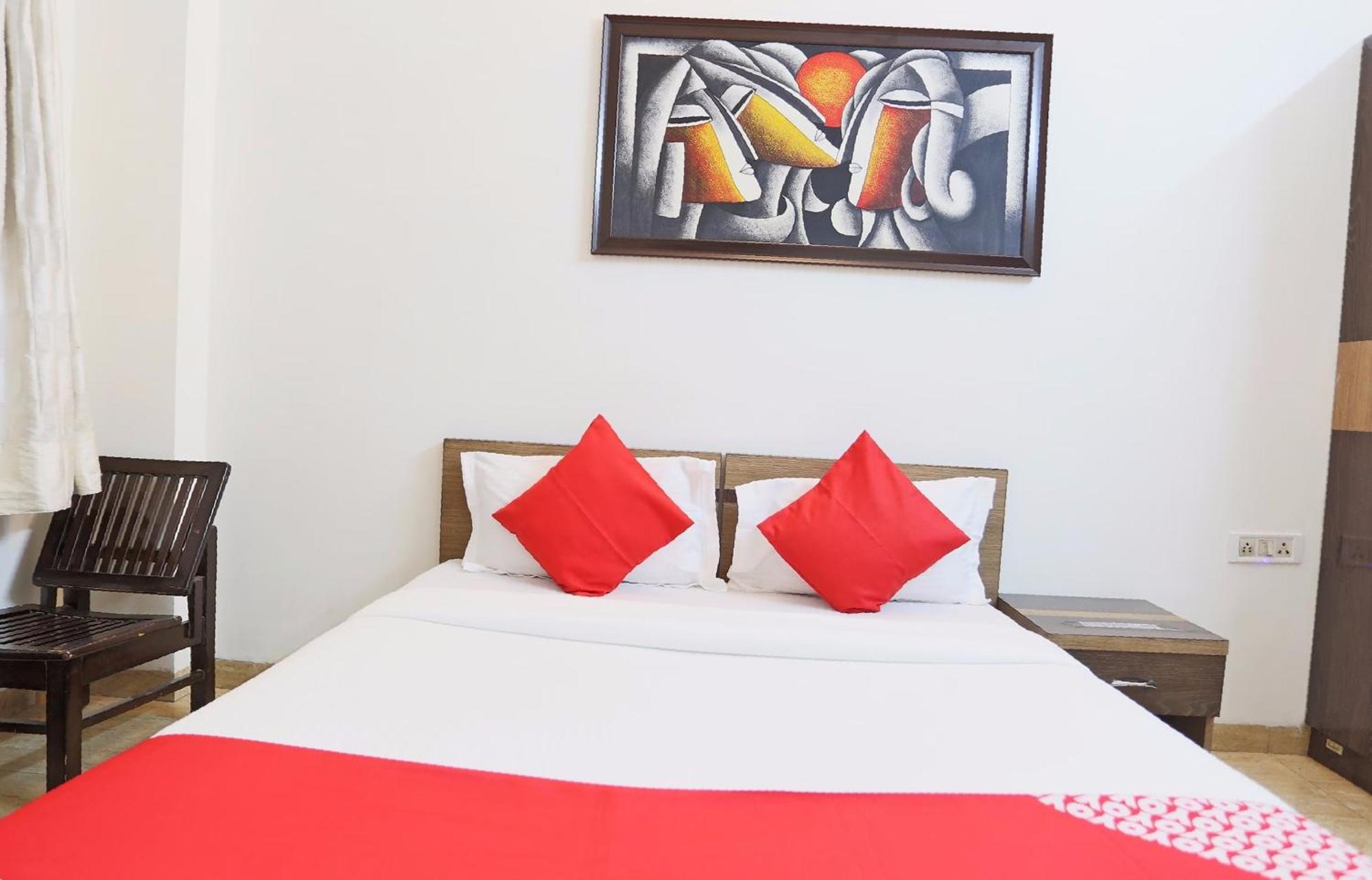 OYO 65630 Hotel New Raj Kamal Aurangabad  Buitenkant foto