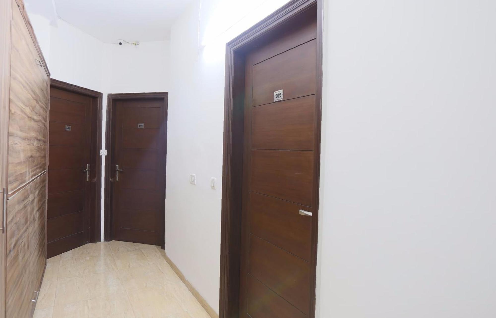 OYO 65630 Hotel New Raj Kamal Aurangabad  Buitenkant foto